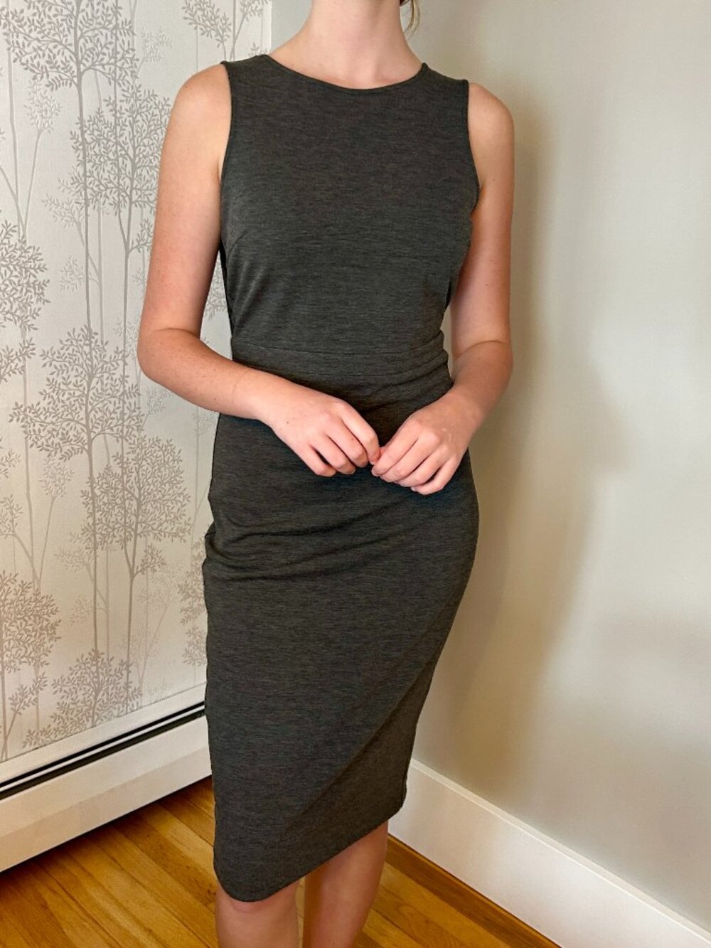 cupcakes and cashmere grey stretch dress Size Small